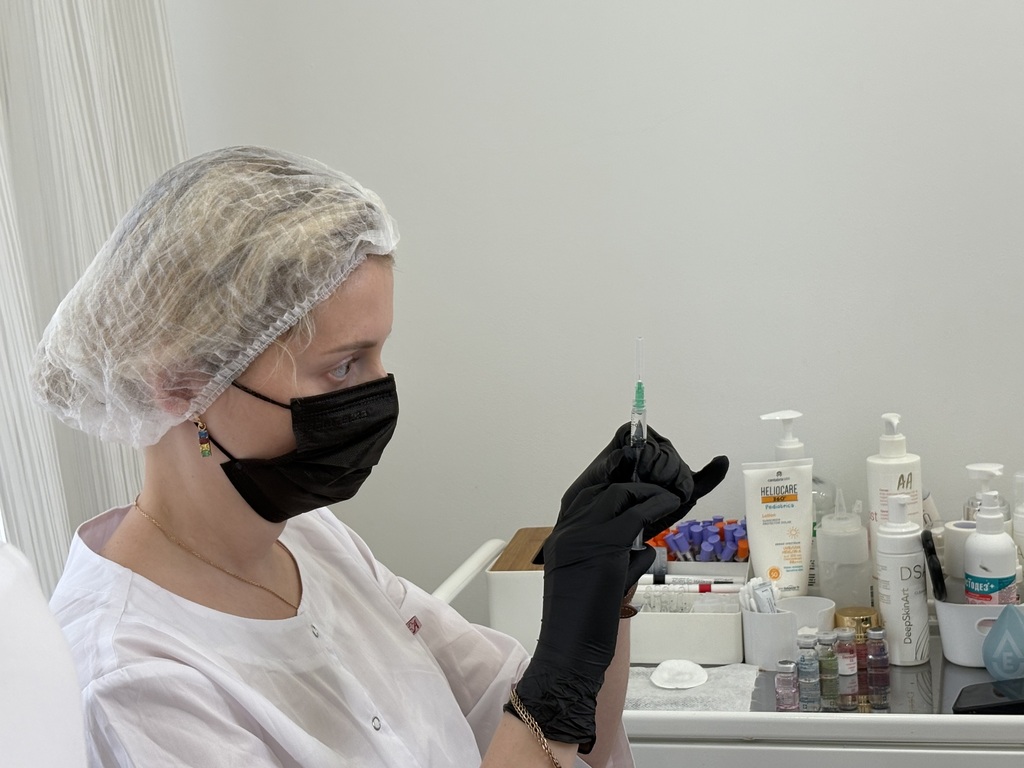 Увеличение губ: формы, филлеры, техники увеличения и их связь с природным контуром