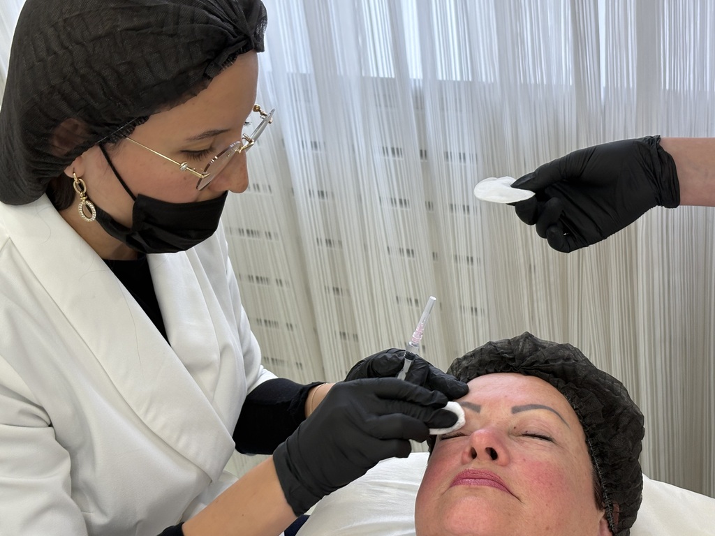 Омоложение лица: процедуры, препараты, цены, результаты